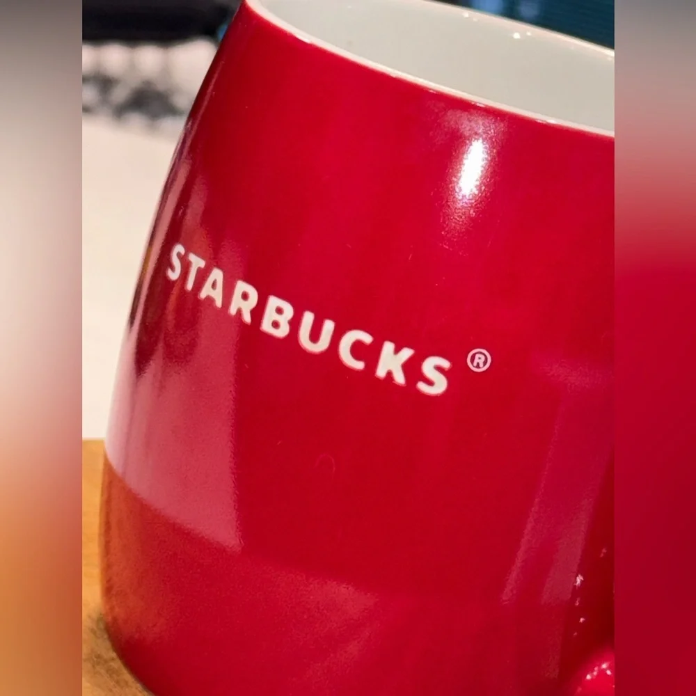 2011 Starbucks Brand Logo Barrel Shape Coffee Mug Etched Logo
